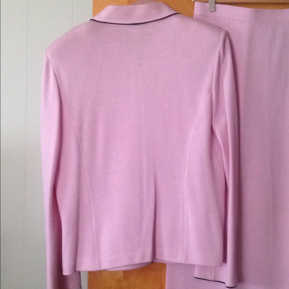 St. John Neiman Marcus 2-pcs Jacket And Skirt  16. - Picture 5 of 8